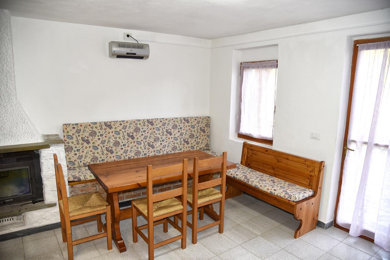 Due Pini Appartement Corniglia Buitenkant foto